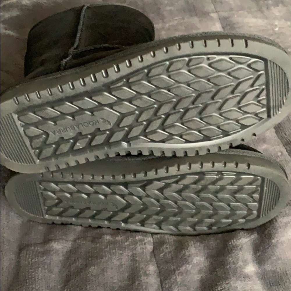 Boots - Picture 4 of 5
